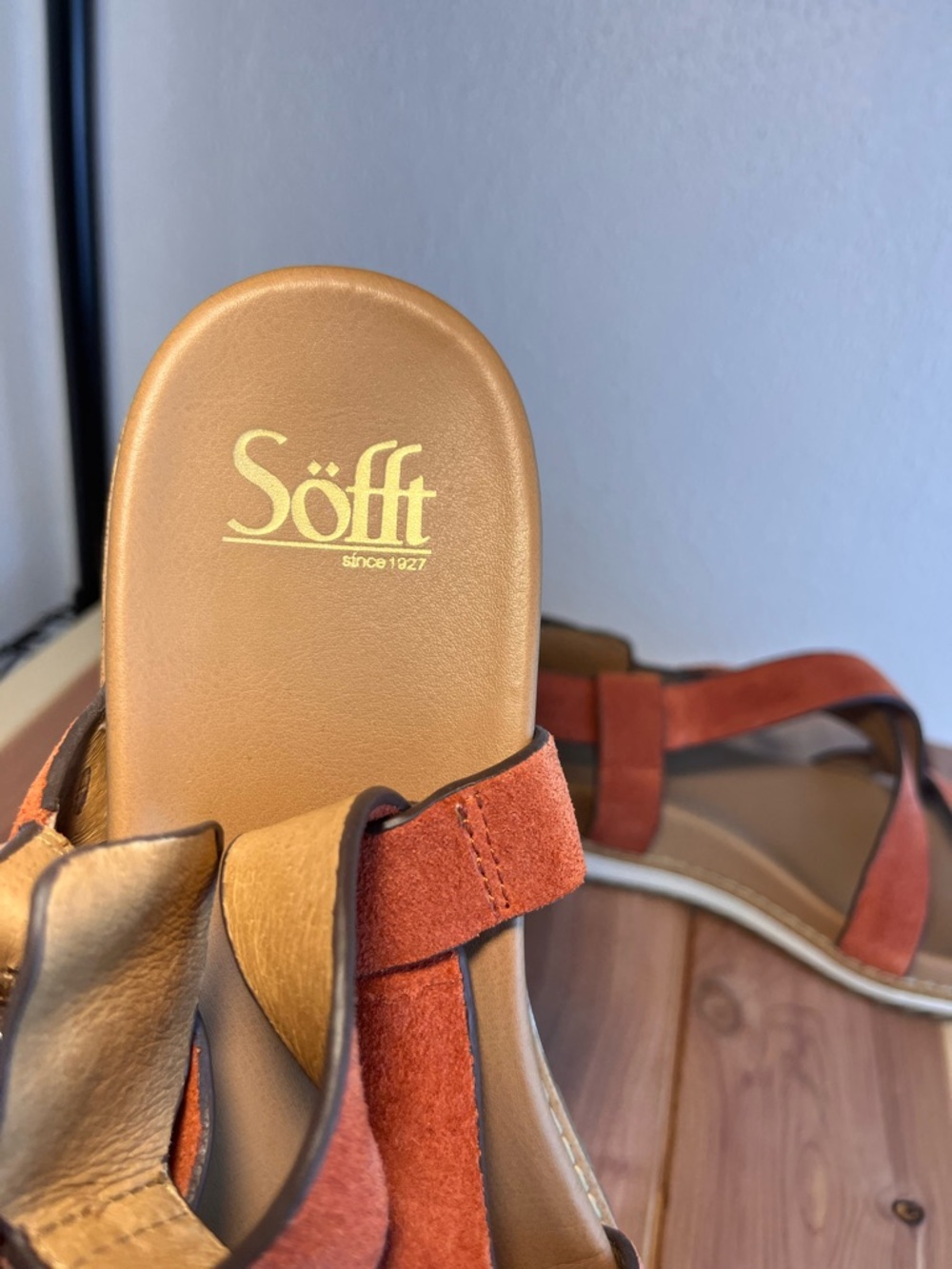 Söfft Women’s Rust Orange Suede Strappy Sandals - Picture 5 of 7